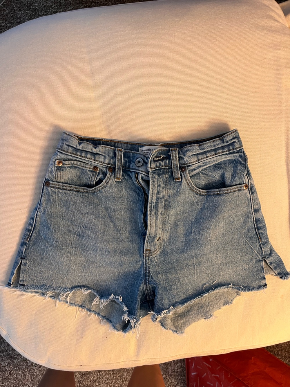 Abercrombie high rise mom short